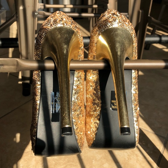 GLITTER Platform Heels. Size 7. Like New. - Picture 6 of 7